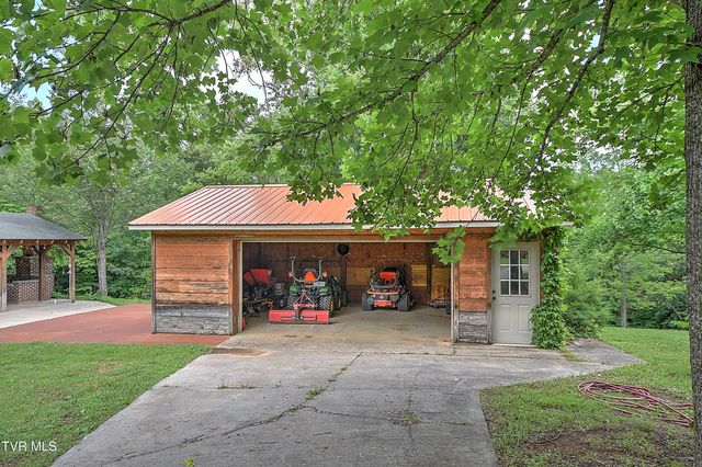 1374 West Allens Bridge Road, Greeneville, TN 37743