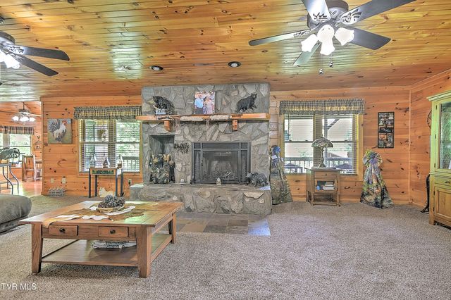 1374 West Allens Bridge Road, Greeneville, TN 37743