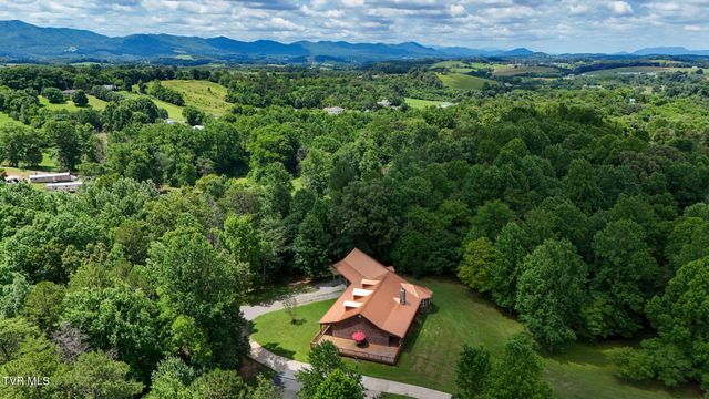 1374 West Allens Bridge Road, Greeneville, TN 37743