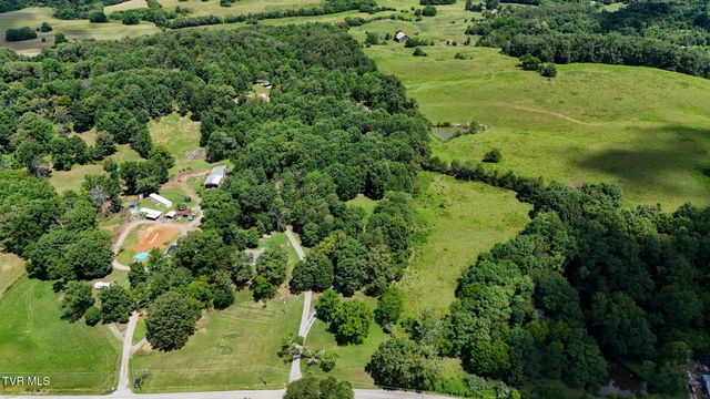 1374 West Allens Bridge Road, Greeneville, TN 37743