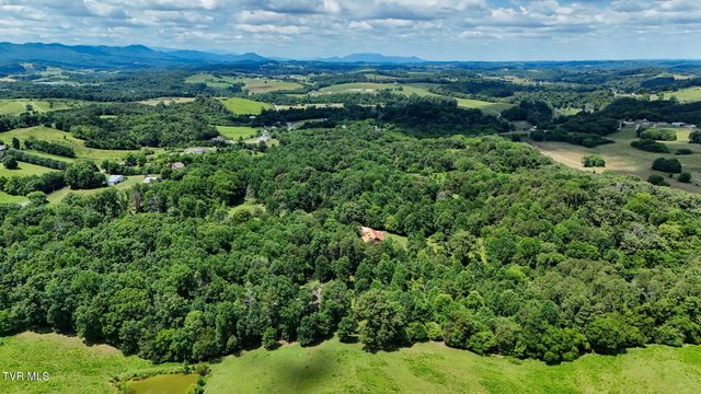 1374 West Allens Bridge Road, Greeneville, TN 37743