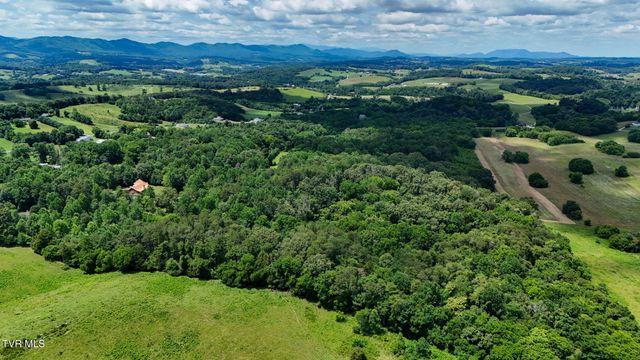 1374 West Allens Bridge Road, Greeneville, TN 37743