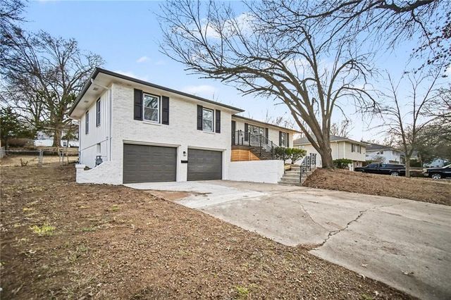 619 E 109th Terrace, Kansas City, MO 64131