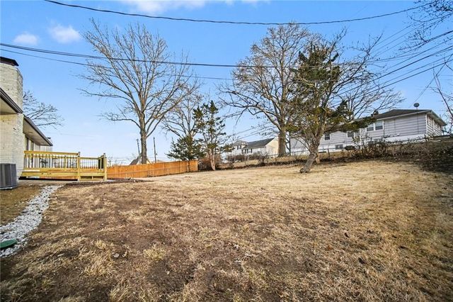 619 E 109th Terrace, Kansas City, MO 64131