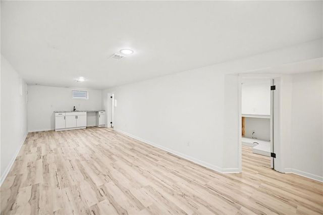 619 E 109th Terrace, Kansas City, MO 64131