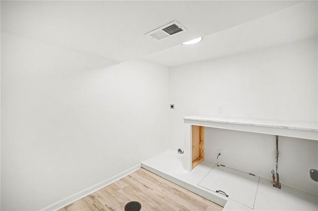 619 E 109th Terrace, Kansas City, MO 64131