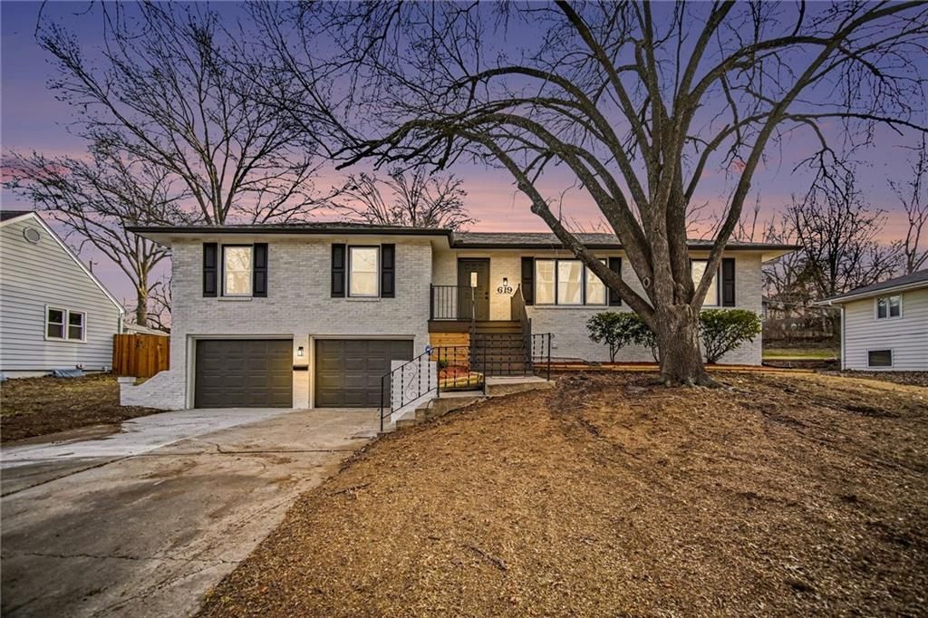 619 E 109th Terrace, Kansas City, MO 64131