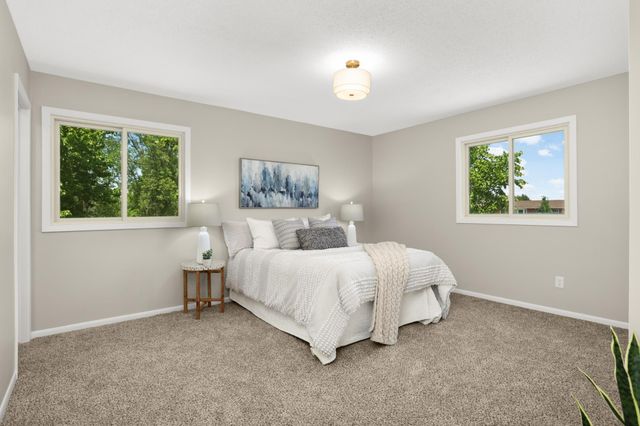 22155 Beaumont Way, Farmington, MN 55024