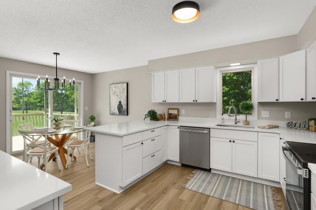 22155 Beaumont Way, Farmington, MN 55024