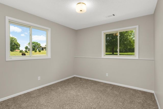 22155 Beaumont Way, Farmington, MN 55024