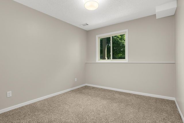 22155 Beaumont Way, Farmington, MN 55024