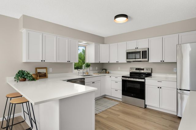 22155 Beaumont Way, Farmington, MN 55024