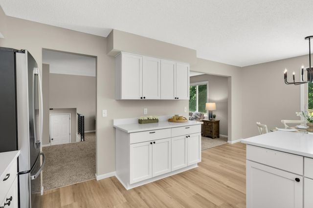 22155 Beaumont Way, Farmington, MN 55024