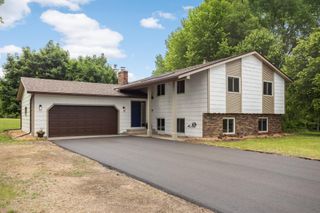 22155 Beaumont Way, Farmington, MN 55024