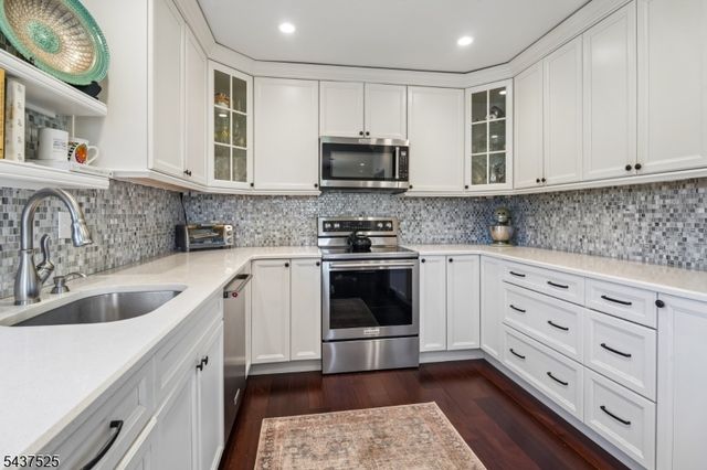 11 Euclid Ave 6C, Summit City, NJ 07901
