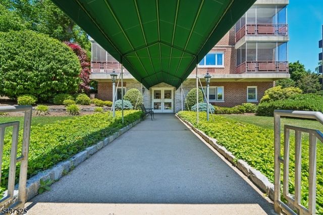 11 Euclid Ave 6C, Summit City, NJ 07901