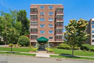 11 Euclid Ave 6C, Summit City, NJ 07901