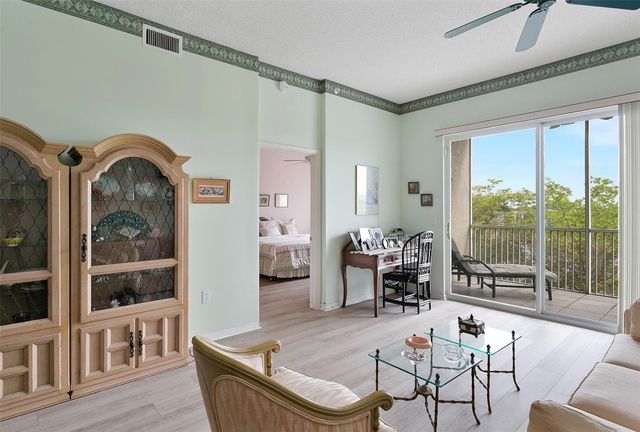 9551 Weldon Circle 404, Fort Lauderdale, FL 33321