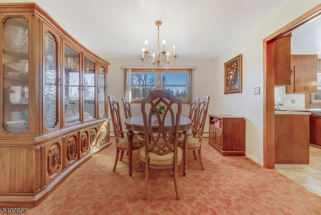 18 Wells Rd, Raritan Twp., NJ 08822