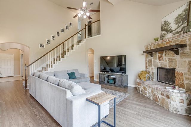 9440 Mattie Lane, Waxahachie, TX 75167