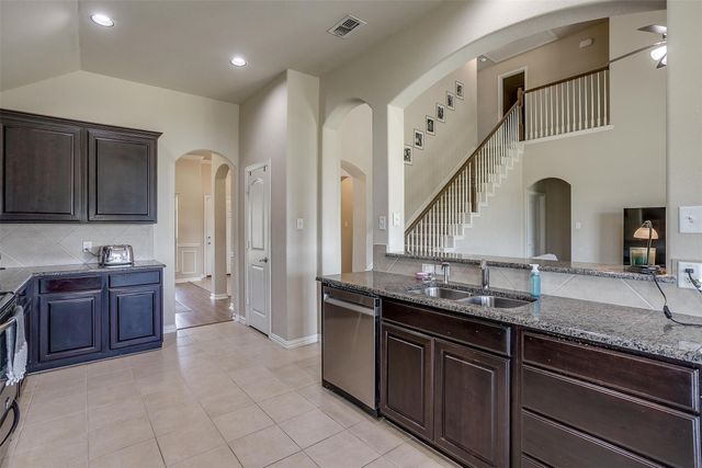 9440 Mattie Lane, Waxahachie, TX 75167