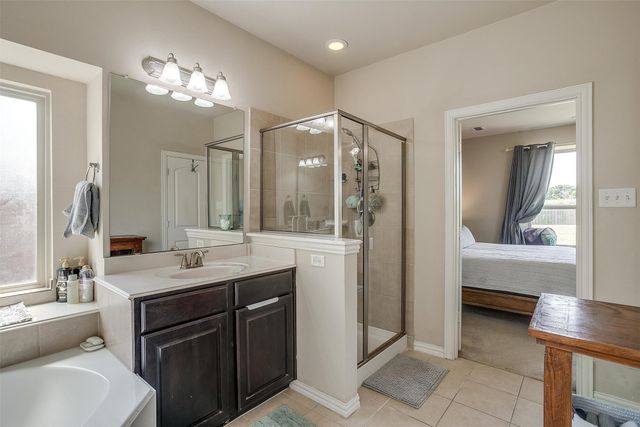 9440 Mattie Lane, Waxahachie, TX 75167