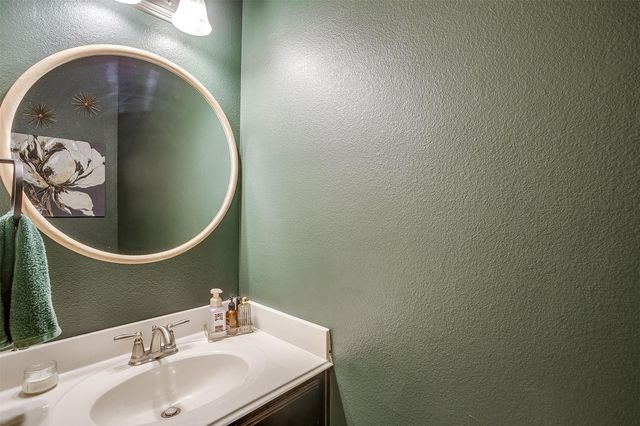 9440 Mattie Lane, Waxahachie, TX 75167