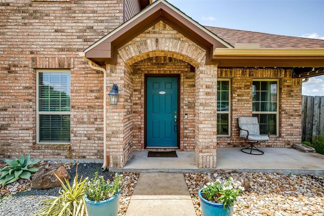 9440 Mattie Lane, Waxahachie, TX 75167