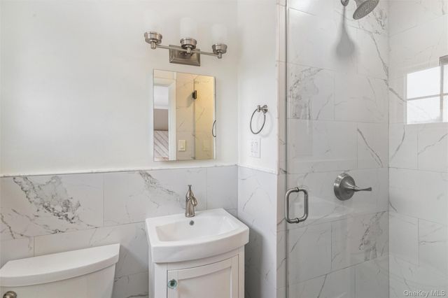 1827 Glenn Lane, Merrick, NY 11566