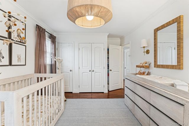 1827 Glenn Lane, Merrick, NY 11566