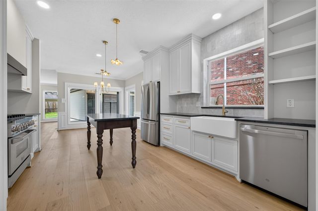 1118 Sherfield Ridge Drive, Katy, TX 77450