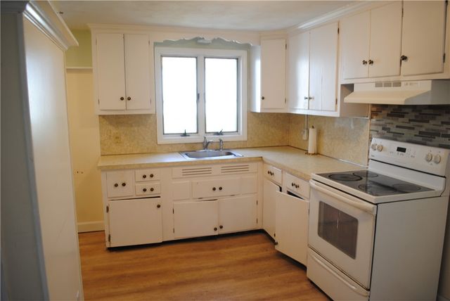 110 Kiwanee Road, Warwick, RI 02888