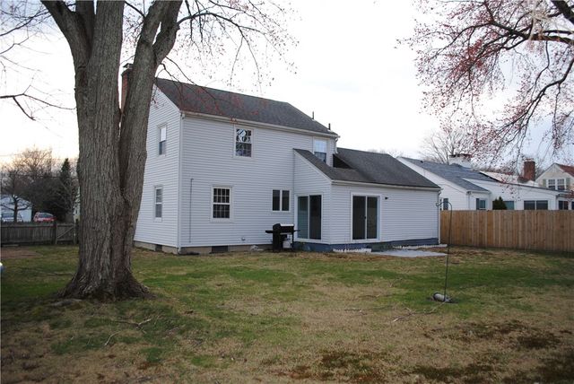 110 Kiwanee Road, Warwick, RI 02888