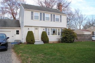 110 Kiwanee Road, Warwick, RI 02888