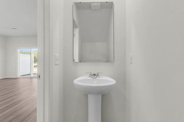 475 Colchester Court, Moncks Corner, SC 29461