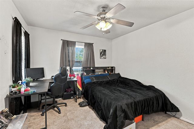 1423 W Shields Drive, Sherman, TX 75092