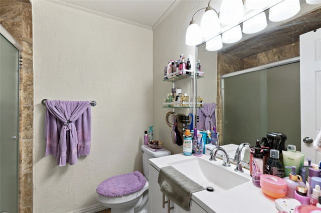 1423 W Shields Drive, Sherman, TX 75092