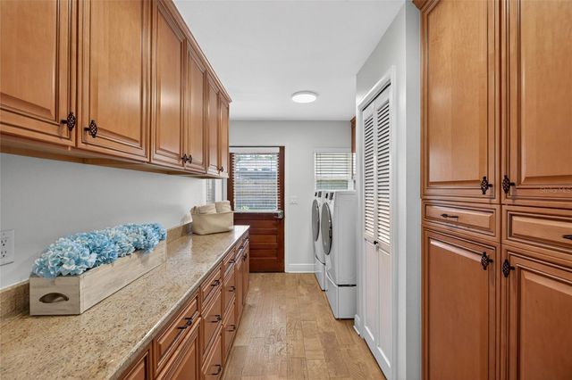 1026 CRYSTAL LAKE ROAD, Lutz, FL 33548