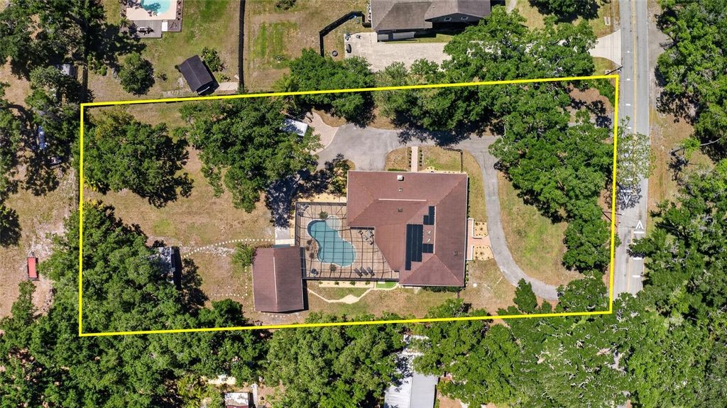 Image 2 of property listing at 1026 CRYSTAL LAKE ROAD, Lutz, FL 33548