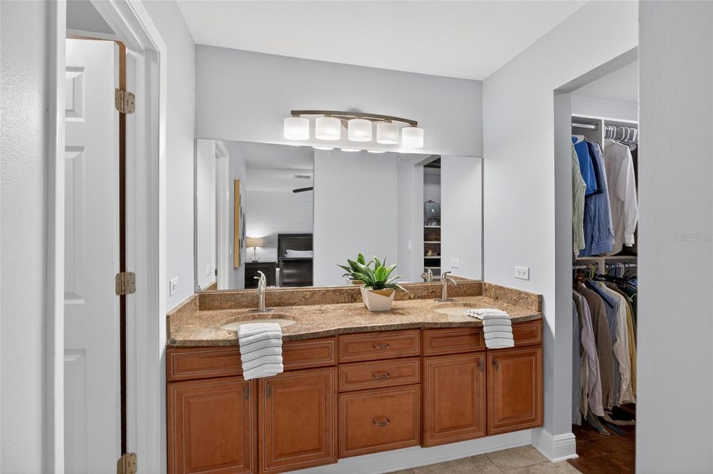 Image 17 of property listing at 1026 CRYSTAL LAKE ROAD, Lutz, FL 33548