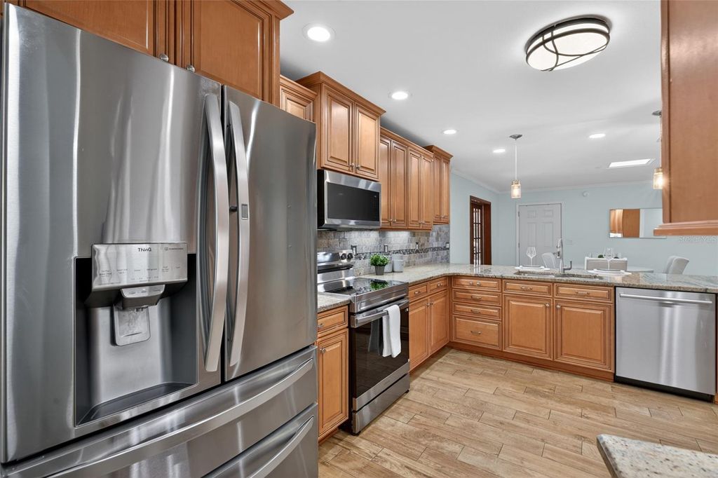 Image 31 of property listing at 1026 CRYSTAL LAKE ROAD, Lutz, FL 33548