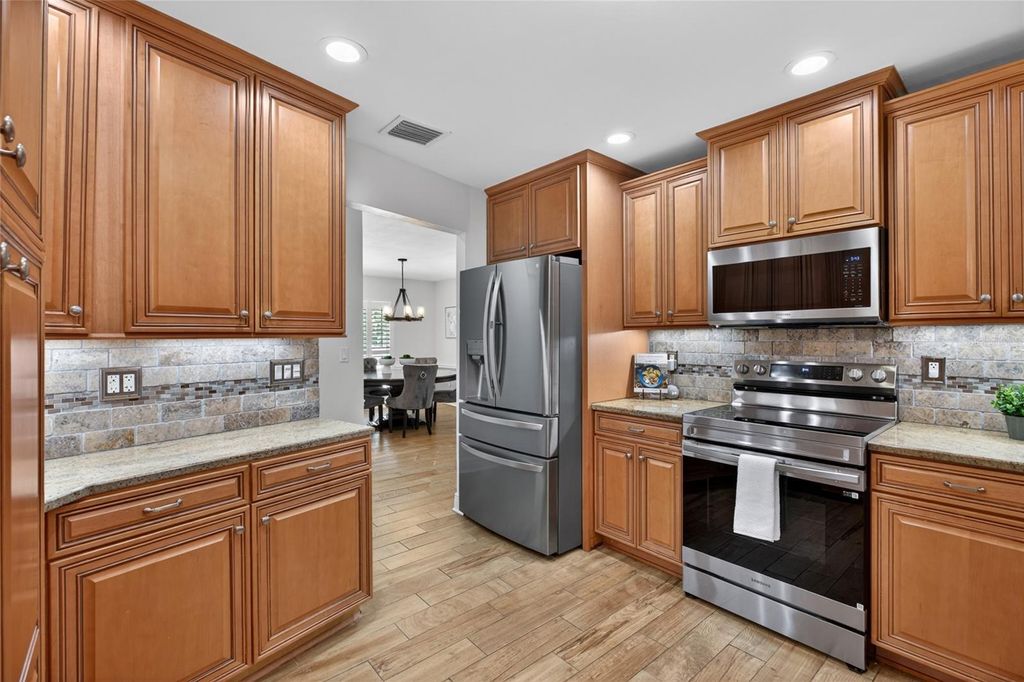 Image 32 of property listing at 1026 CRYSTAL LAKE ROAD, Lutz, FL 33548