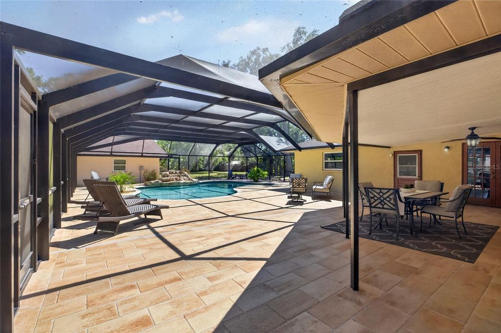 Image 44 of property listing at 1026 CRYSTAL LAKE ROAD, Lutz, FL 33548