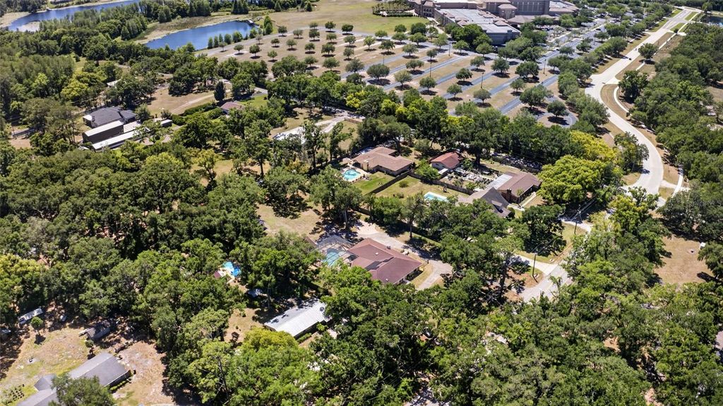 Image 86 of property listing at 1026 CRYSTAL LAKE ROAD, Lutz, FL 33548