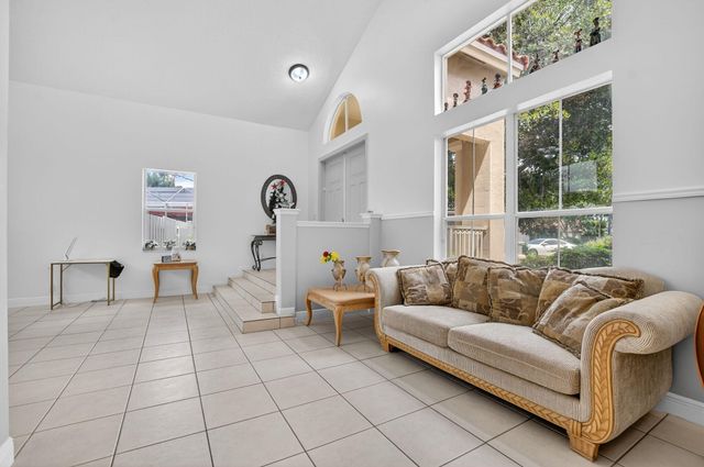 5278 Indianwood Village Lane, Lake Worth, FL 33463