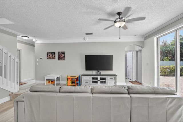 5278 Indianwood Village Lane, Lake Worth, FL 33463