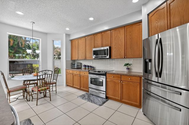 5278 Indianwood Village Lane, Lake Worth, FL 33463