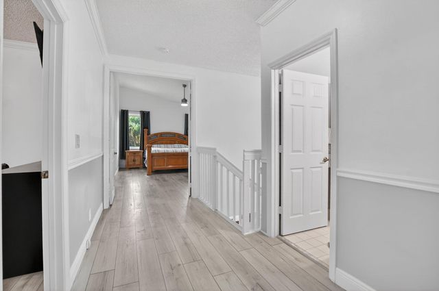 5278 Indianwood Village Lane, Lake Worth, FL 33463