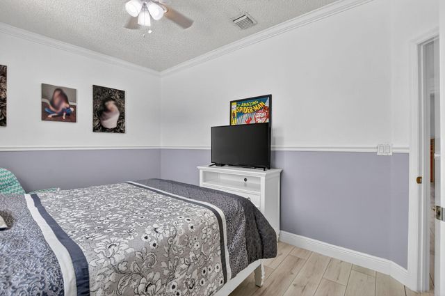 5278 Indianwood Village Lane, Lake Worth, FL 33463