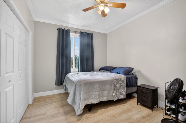 5278 Indianwood Village Lane, Lake Worth, FL 33463